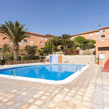 Home2book Sunny & Quiet House, Pool Appartement