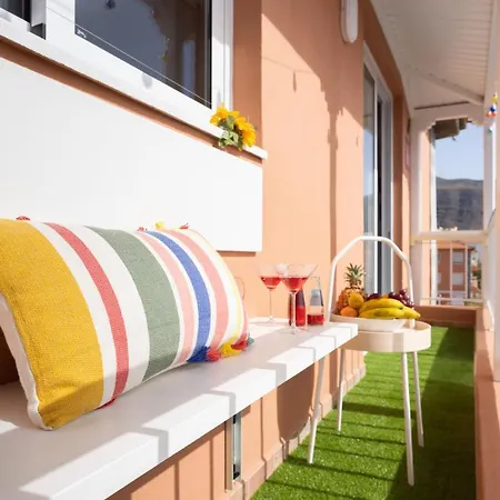 Home2book Sunny & Quiet House, Pool