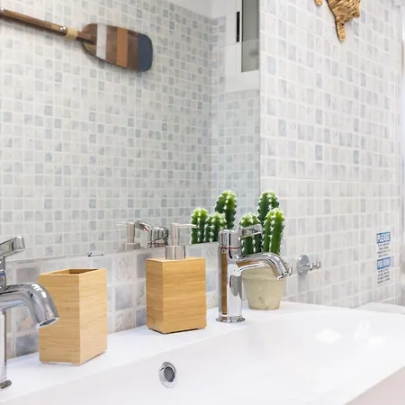 Apartment Home2book Sunny & Quiet House, Pool *