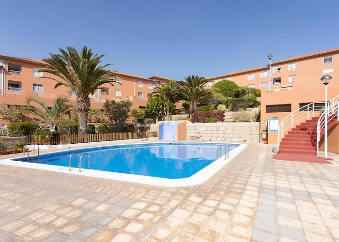 Home2book Sunny & Quiet House, Pool דירה