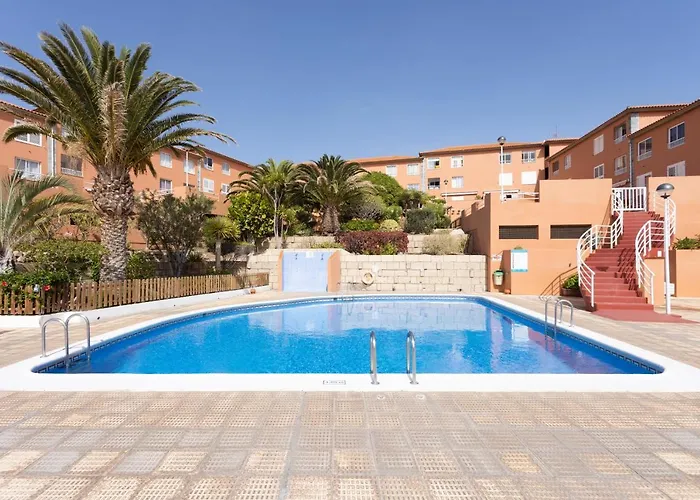 Home2book Sunny & Quiet House, Pool קנדלריה