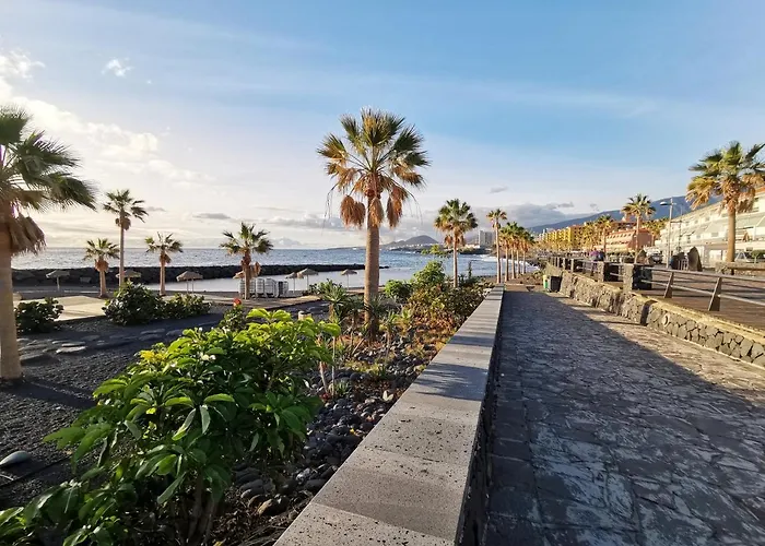 Home2book Sunny & Quiet House, Pool *