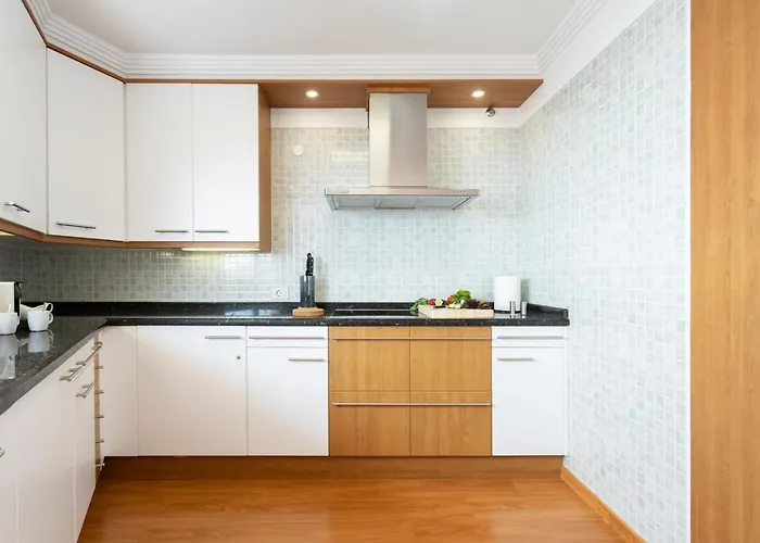 Home2book Sunny & Quiet House, Pool * קנדלריה