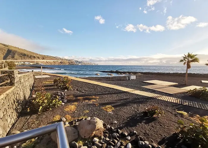 דירה Home2book Sunny & Quiet House, Pool קנדלריה