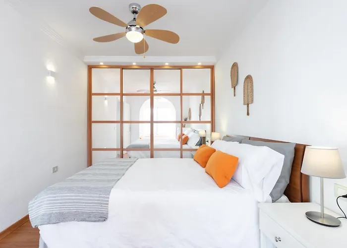 Home2book Sunny & Quiet House, Pool * קנדלריה